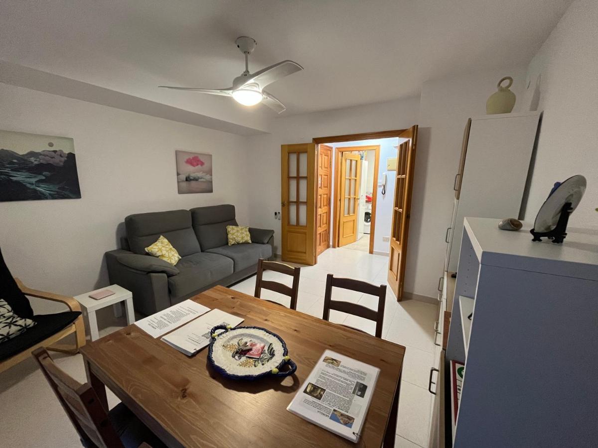 Villa Hortensia - Primera Linea Playa La Concha أوروبيسا ذيل مار المظهر الخارجي الصورة